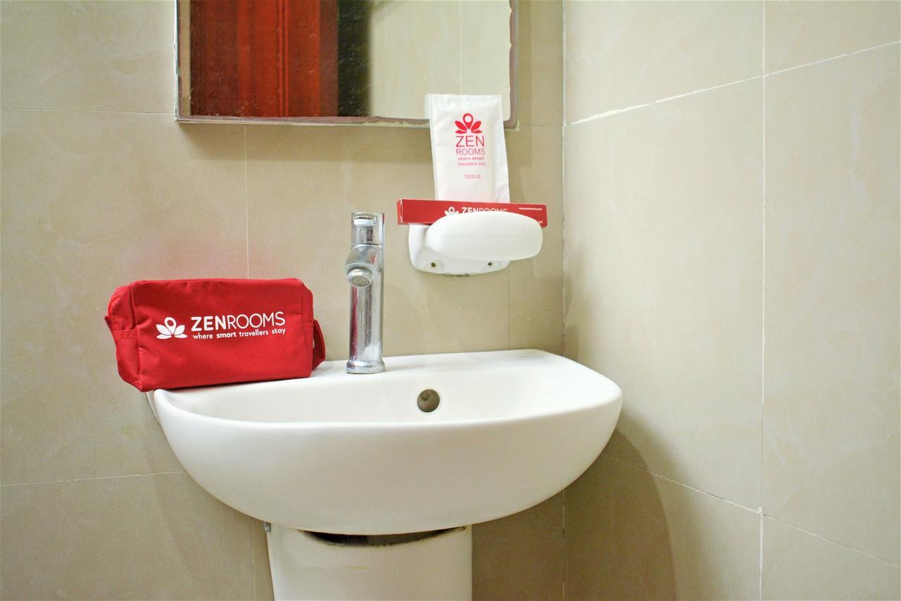 ZEN Rooms Malvar Road Puerto Princesa Exteriör bild