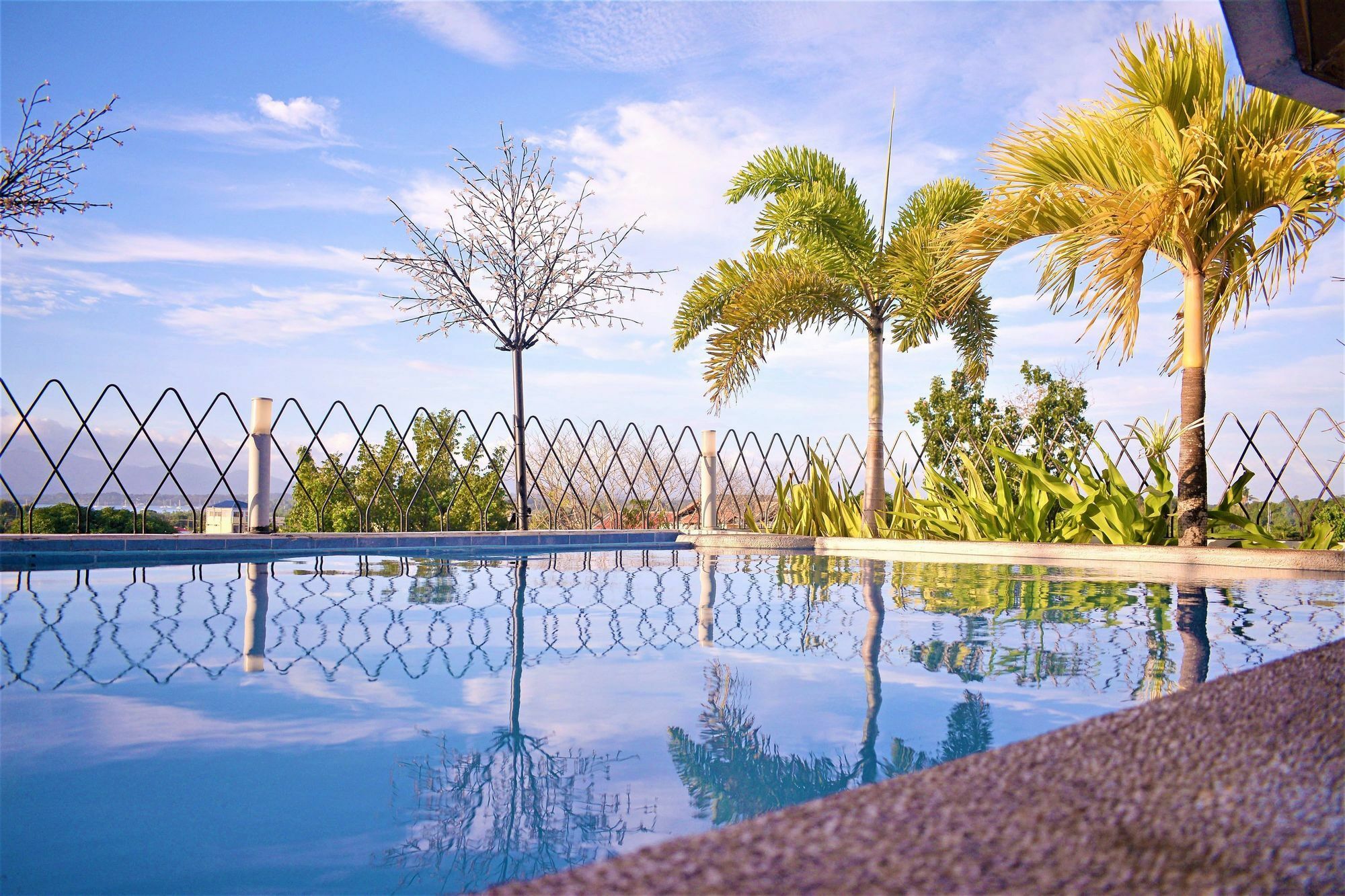 ZEN Rooms Malvar Road Puerto Princesa Exteriör bild